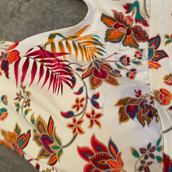 Plus Ralph Lauren swim top size 22 - Picture 2 of 13